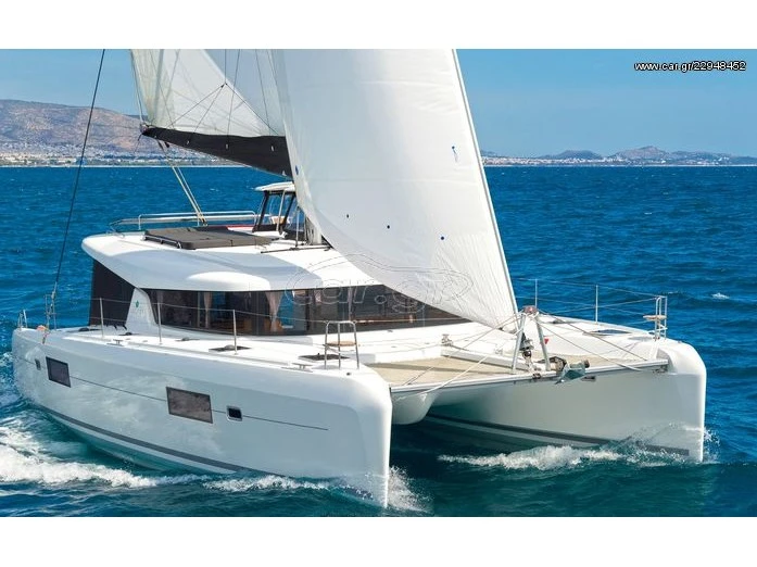 Hire a Lagoon Lagoon 42 Le Marin