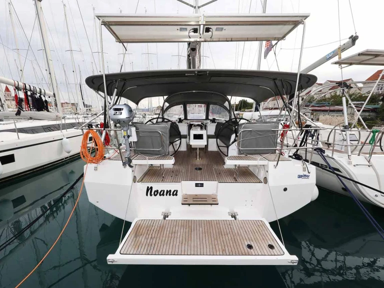 Sailboat to hire Zadar at the best price