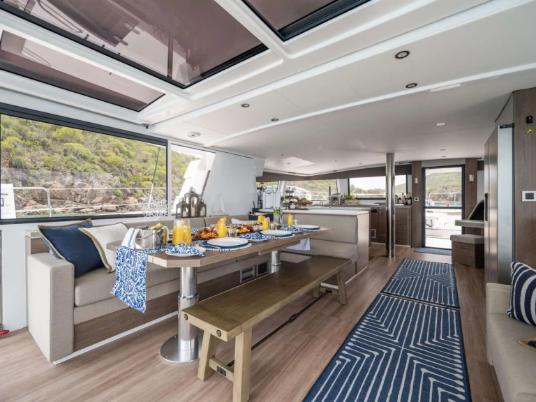 Yacht hire Road Town cheap MYSTIC