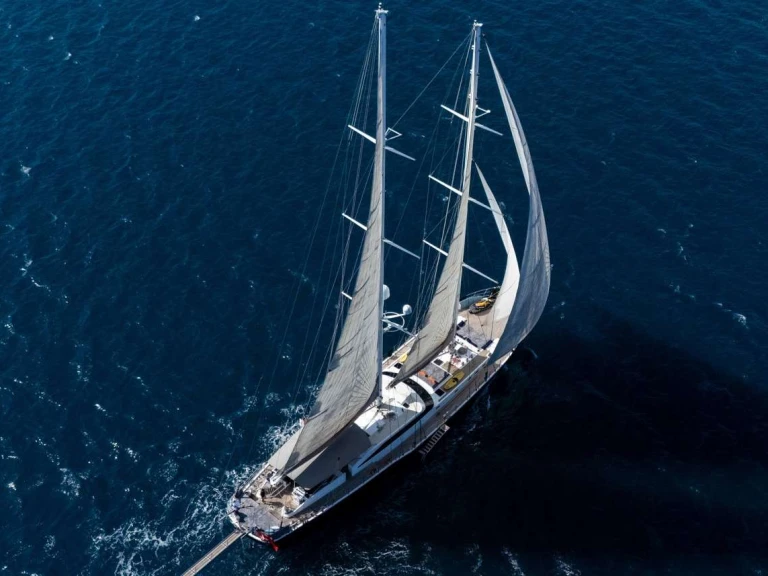 Yacht hire Greece cheap UBI BENE