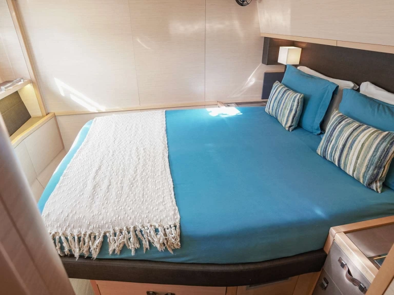 Yacht hire Road Town cheap SEAHOME