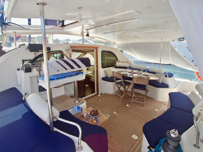 Luxury Yacht hire in Caribbean - PRIVILEGE ALLIAURA MARINE GROUP ISOLABLUE