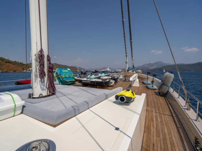 Hire Luxury Yacht with or without skipper Custom Bodrum