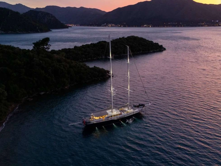 Luxury Yacht hire in Greece - Valena Yachting - Istanbul UBI BENE