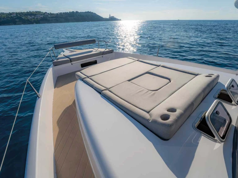 Luxury Yacht hire in Biograd na Moru - Jeanneau Sea Loft 480