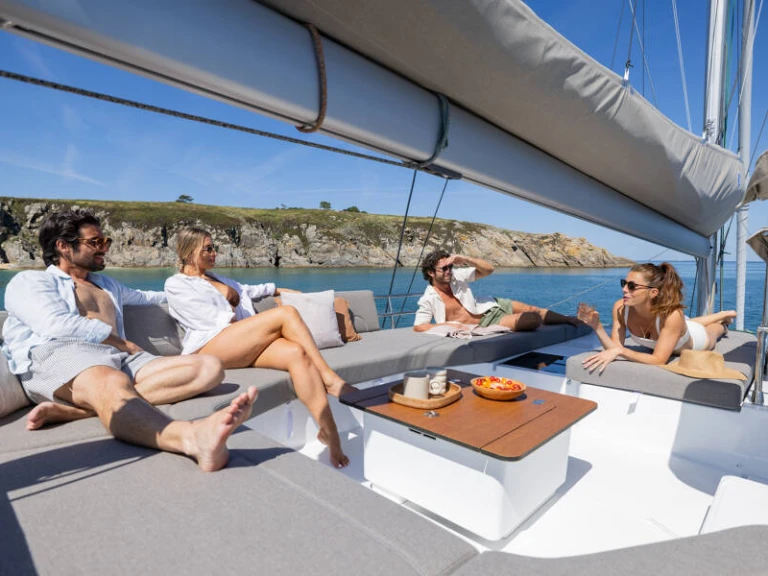 Hire Catamaran with or without skipper Fountaine Pajot Palma de Mallorca