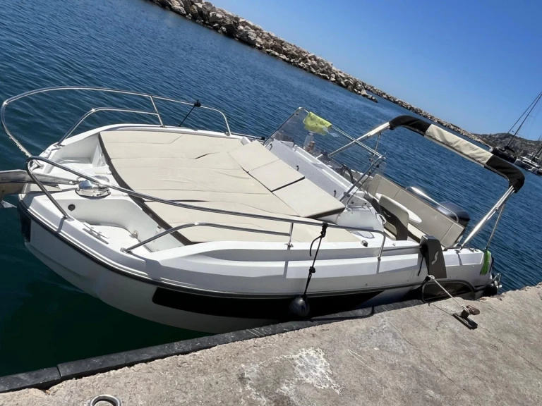 Yacht charter Marseille - Bénéteau Flyer 7.7 SUNdeck on SamBoat