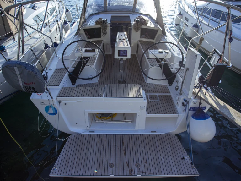 Hire Sailboat Dufour with a boat licence