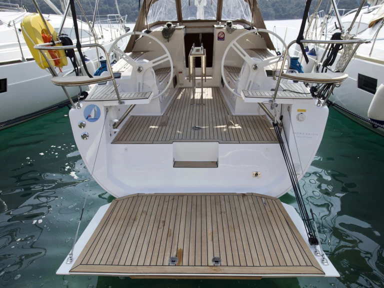 Hire Sailboat with or without skipper Elan Punat