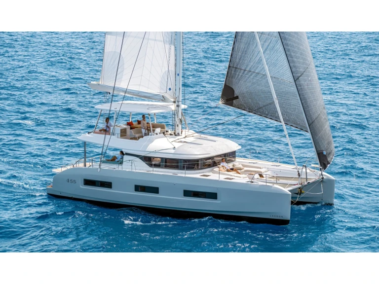 Hire a Lagoon Lagoon 55 Millenium Split