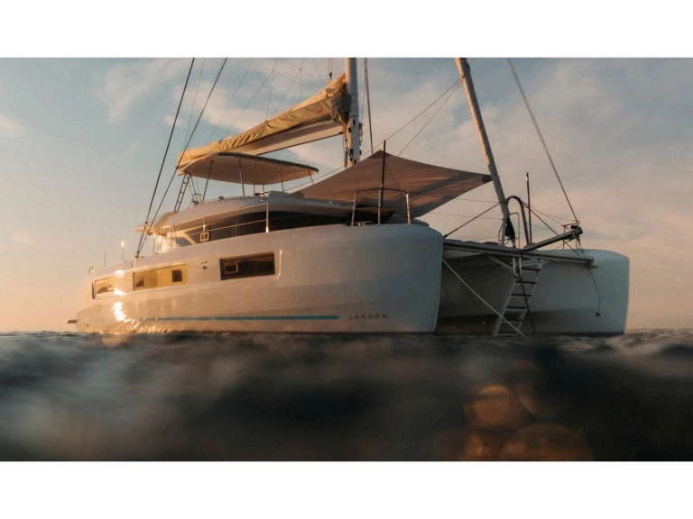 Yacht charter Split - Lagoon LAGOON 51 ICONIC on SamBoat