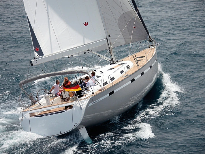 Hire Sailboat with or without skipper Bavaria Alimos