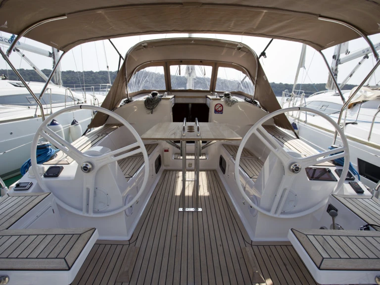 Hire Sailboat Elan with a boat licence