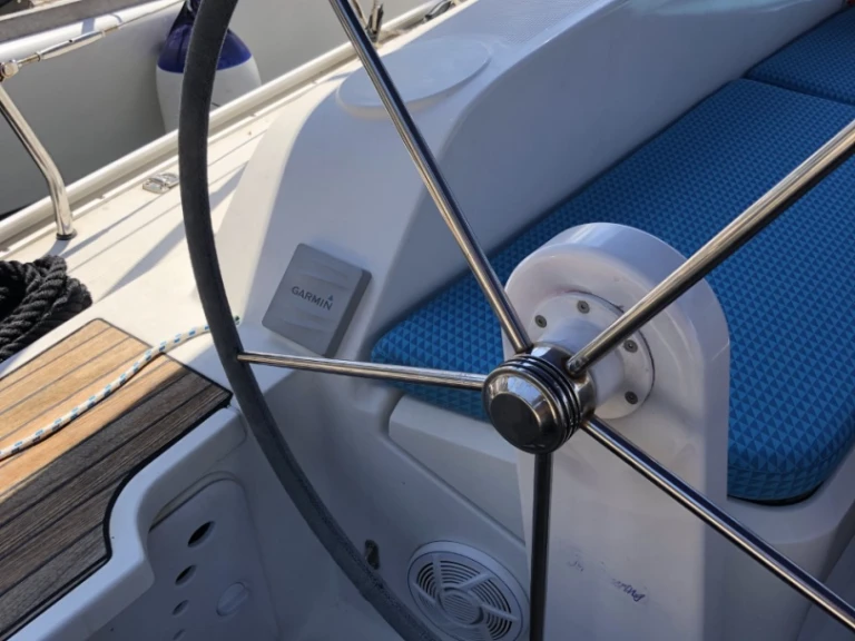 Sailboat hire in Punat - Bavaria Cruiser 46