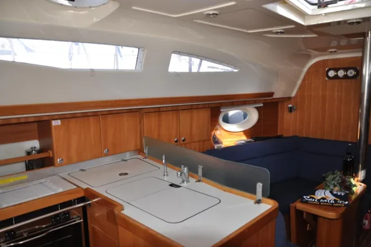Charter a Elan Impression 344 in Punat on Samboat