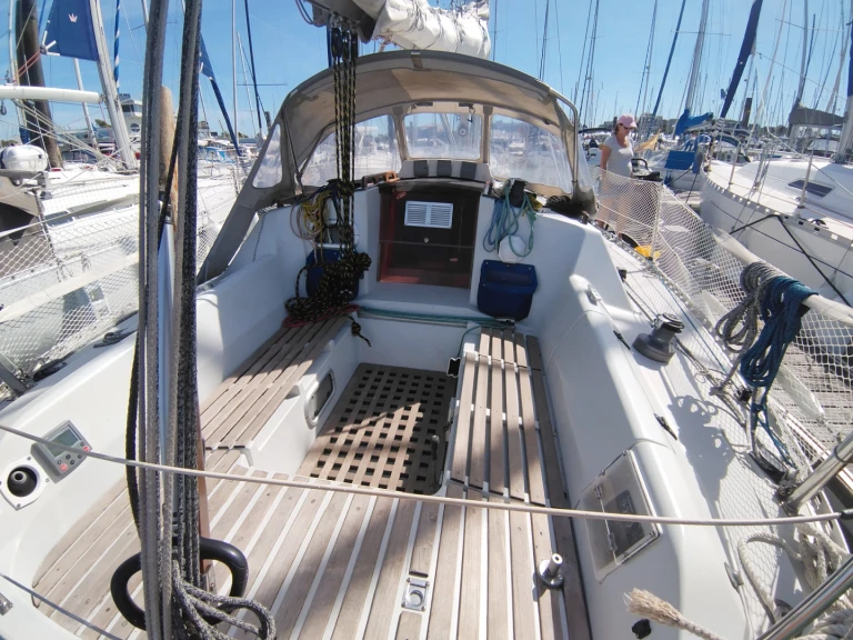 Sailboat hire in La Rochelle - Kirie Feeling 326
