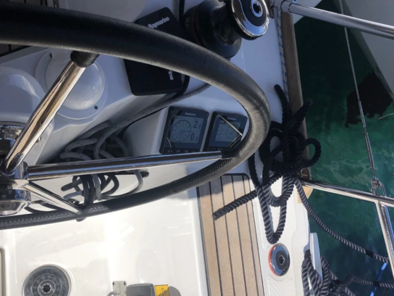 Yacht charter Punat - Jeanneau Sun Odyssey 349 on SamBoat