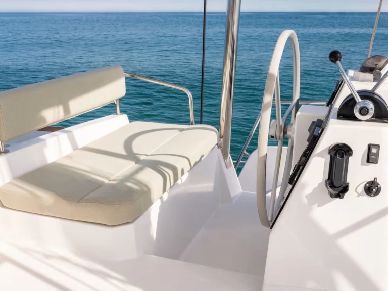 Charter a Bali Bali 4.6 in Olbia on Samboat