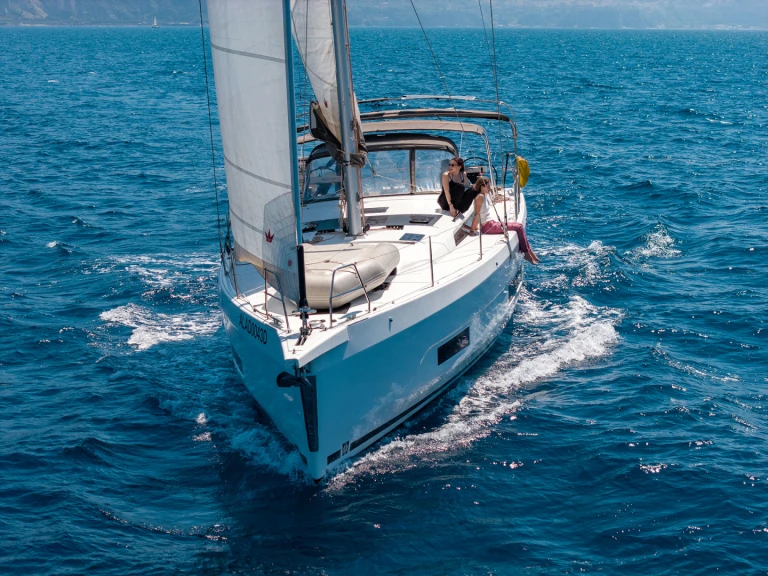 Yacht charter Olbia - Dufour Dufour 470 on SamBoat