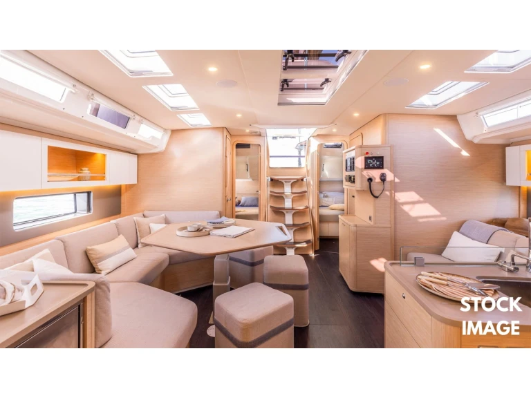 Sailboat to hire Piombino at the best price