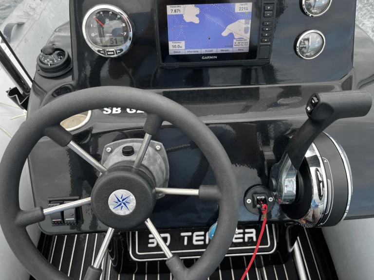 Yacht hire Saint-Malo cheap 3D Tender 589