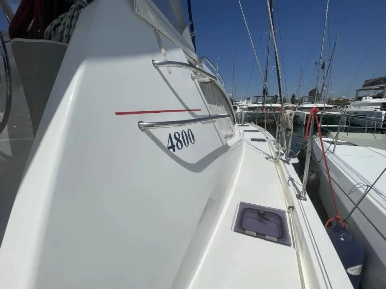 Hire Catamaran with or without skipper Leopard Lefkáda