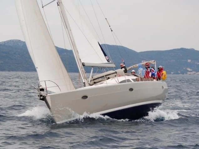 Yacht charter Oban - Elan 434 Impression on SamBoat