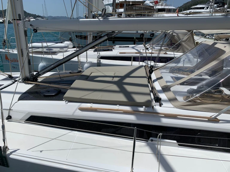 Yacht hire Adaköy cheap Dufour 430 Grand Large