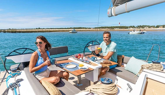 Sailboat to hire Adaköy at the best price
