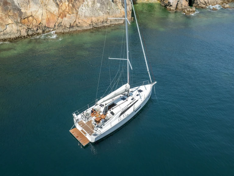 Bénéteau Oceanis 37.1 charter bareboat or skippered in  Göcek