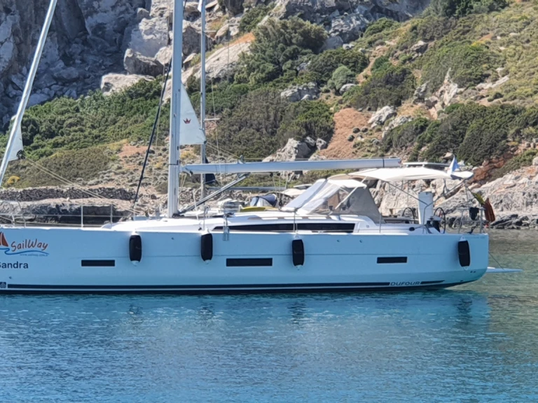 Charter a Dufour Dufour 430 Grand Large in Göcek on Samboat