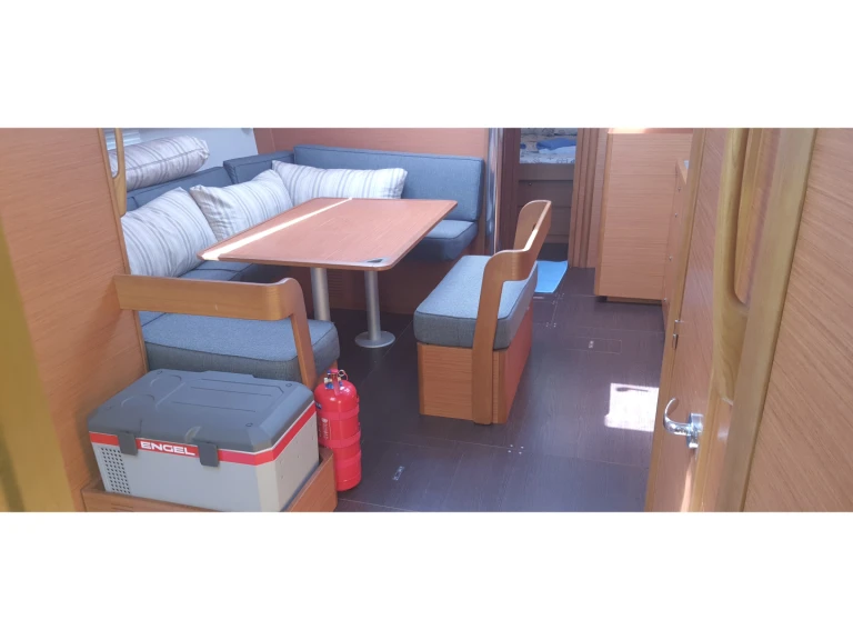 Charter a Dufour Dufour 430 Grand Large in Adaköy on Samboat