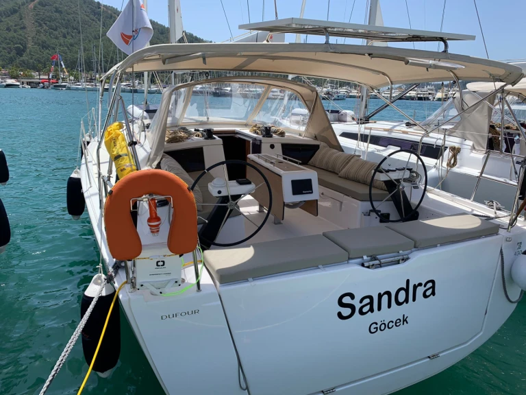 Hire Sailboat Dufour with a boat licence