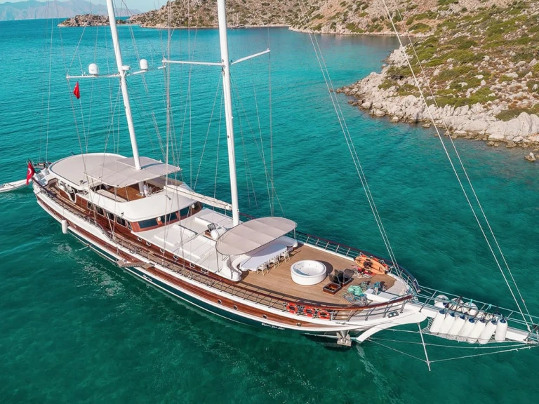 Charter a  Gulet HDM in Bozburun on Samboat