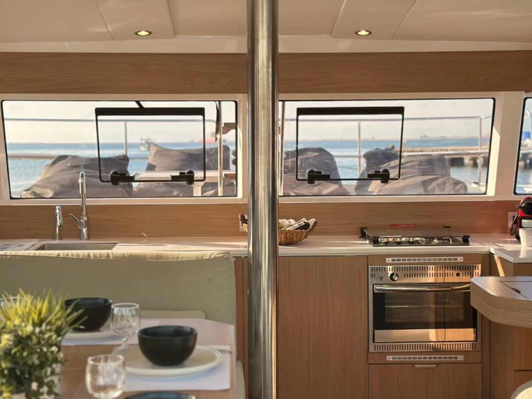 Catamaran to hire Plataniás at the best price