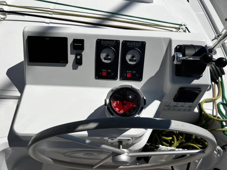 Catamaran to hire Plataniás at the best price
