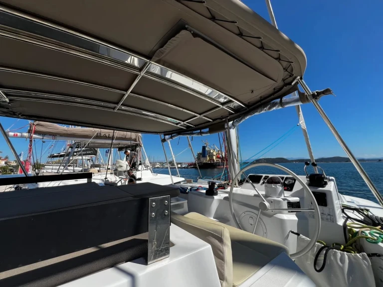 Bali Bali Catspace Voile charter bareboat or skippered in  Plataniás