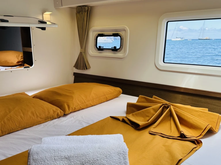 Hire a Lagoon Lagoon 42 Le Marin