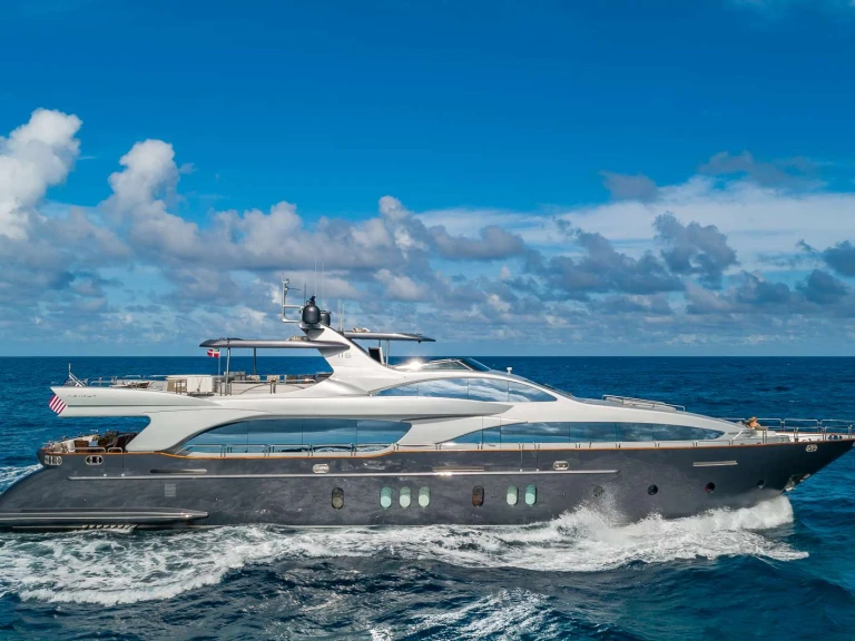 Azimut TAIL LIGHTS charter bareboat or skippered in  British Virgin Islands (BVI)