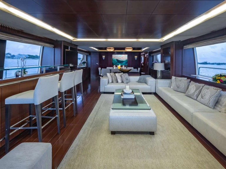 Hire a Azimut TAIL LIGHTS British Virgin Islands (BVI)