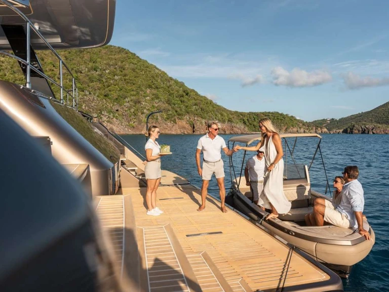 Hire Luxury Yacht with or without skipper Sunreef British Virgin Islands (BVI)