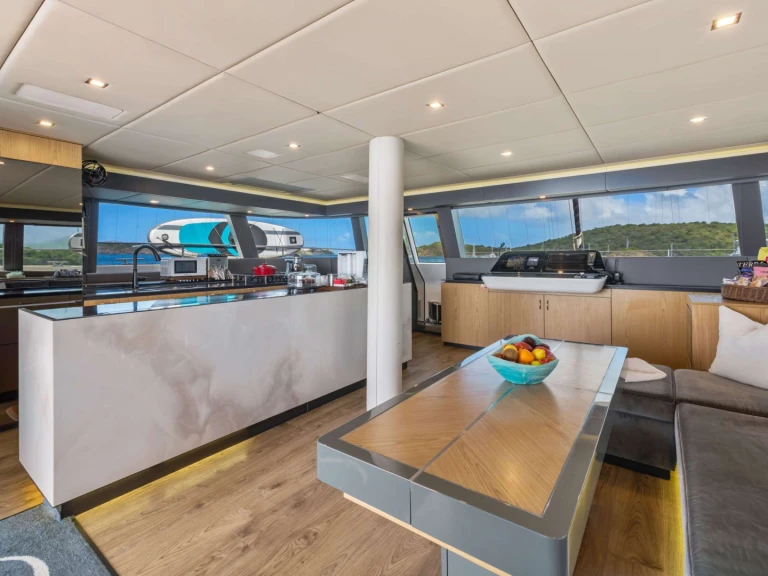Charter a Sunreef AMAYA in Tortola on Samboat