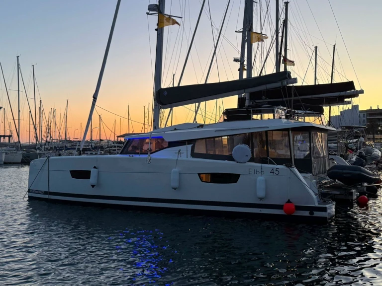 Catamaran to hire Can Pastilla at the best price