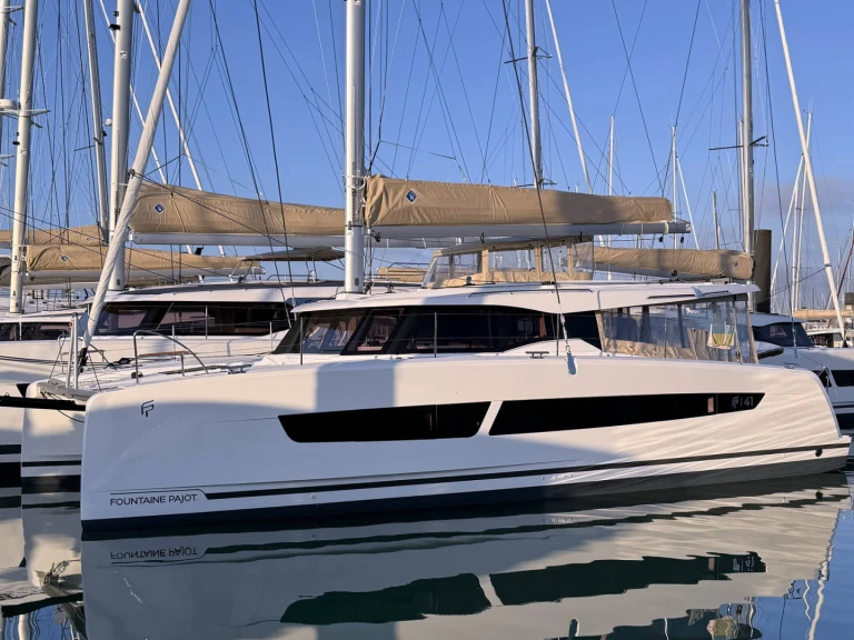 Hire a Fountaine Pajot Fountaine Pajot FP 41 Maesto 3  Can Pastilla