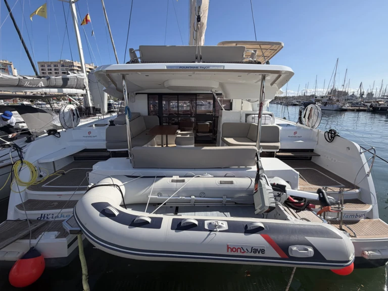 Catamaran hire in Palma de Mallorca - Fountaine Pajot Fountaine Pajot FP 44 Maestro - 3 cab.