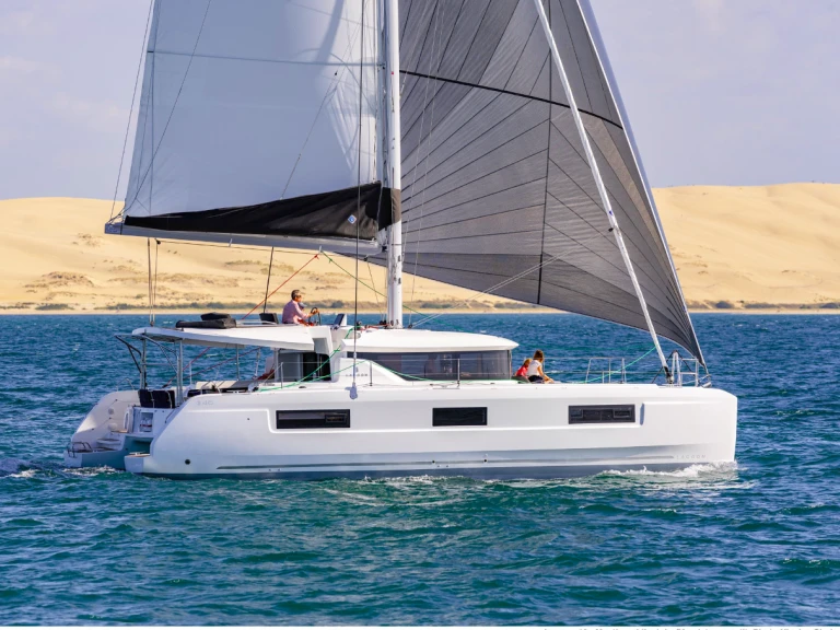 Yacht hire Can Pastilla cheap Lagoon 46
