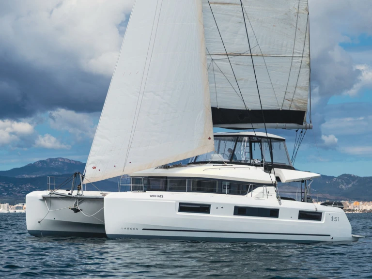 Hire Catamaran with or without skipper Lagoon Can Pastilla