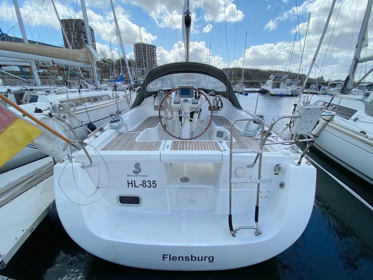 Yacht charter Flensburg - Bénéteau Oceanis 34 on SamBoat