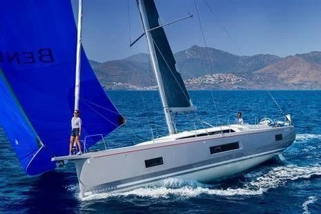 Charter a Bénéteau Oceanis 46.1 in Heiligenhafen on Samboat