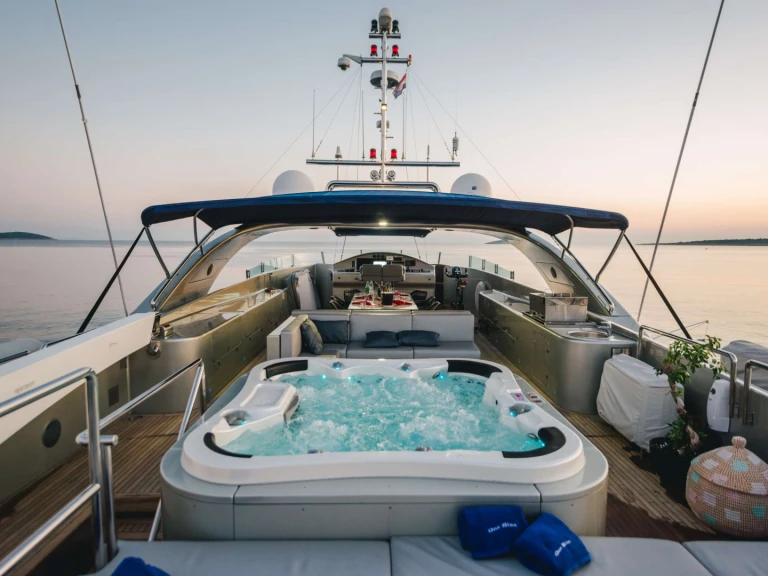 Hire a Oceanline ONE BLUE Croatia